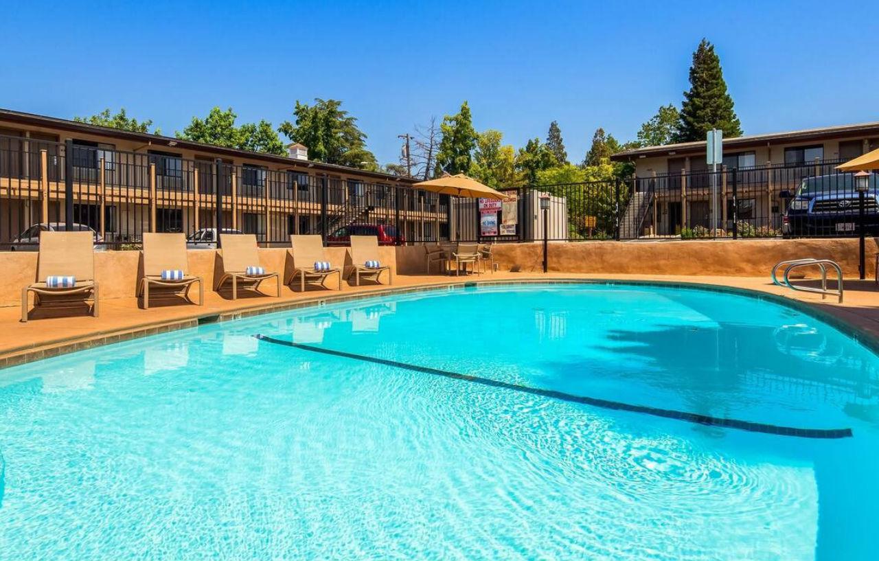 Best Western Golden Key Auburn Extérieur photo
